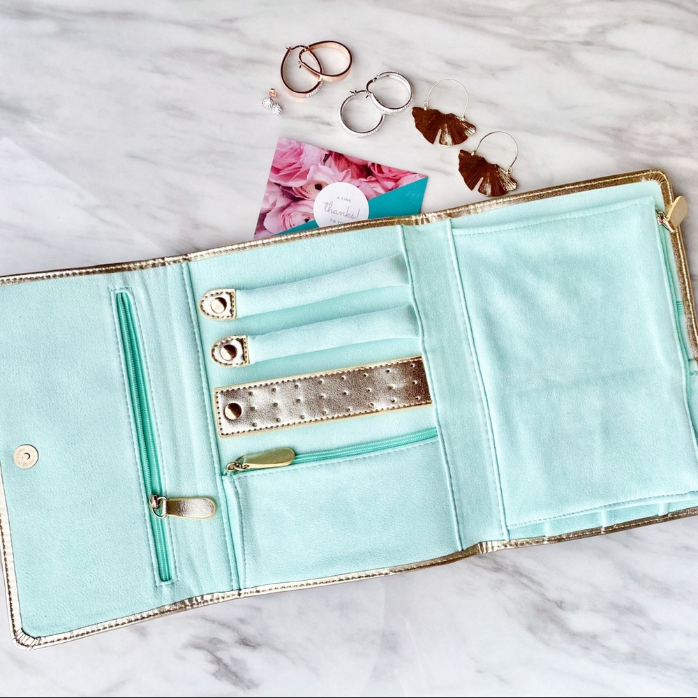 Travel Jewelry Organizer + Earrings!